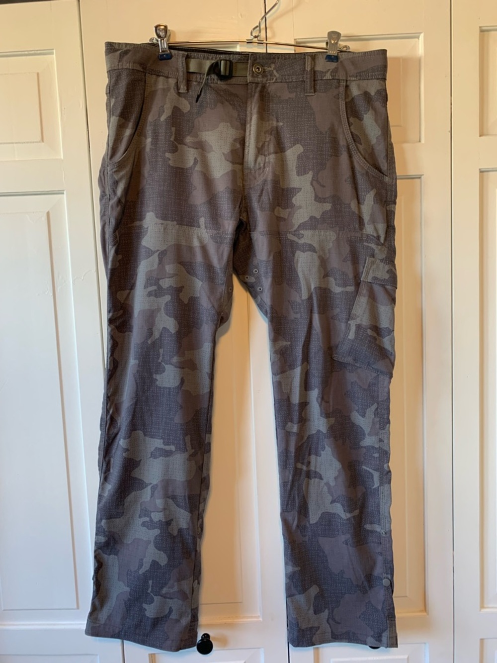 Prana Men's Gray Camo Pants